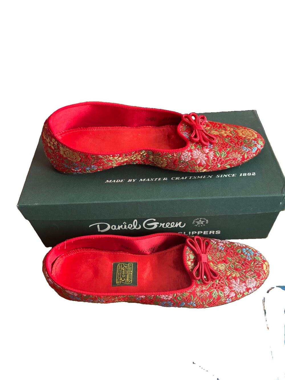 Vintage Daniel Green Slippers 60s Size 8N Red Multicolor Comfy Glamorous